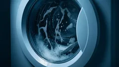 Lze prát ponožky a spodní prádlo společně?