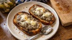 Domácí houbová paštika se sýrem: krémová pomazánka na topinky i jednohubky