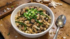 Těstoviny s houbami a medvědím česnekem: voňavá večeře hotová do 20 minut