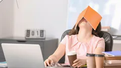 Sedm účinných způsobů, jak zůstat vzhůru po probdělé noci