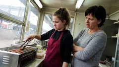 Historka: Šéf vyvěsil v bufetu cedule „Rychlý výprodej“ a řekl jednu větu