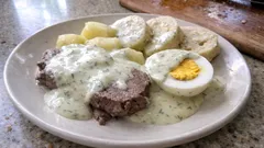 Poctivá koprovka jako od babičky – krémová, sladkokyselá a plná kopru