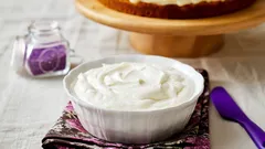 Jak připravit jednoduchý a chutný krém na dort