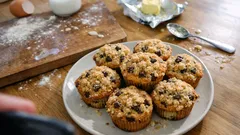 Rychlé čokoládové muffiny z jedné mísy – vláčné i druhý den