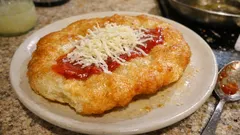 Langoše kynuté v lednici: nadýchané těsto, které máte připravené na pár dní