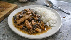 Vepřové nudličky s lesními houbami: jednoduché dušení, maso je krásně křehké