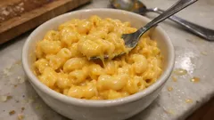 Mac & Cheese s cheddarem a Grana Padano: krémová sýrová omáčka bez hrudek